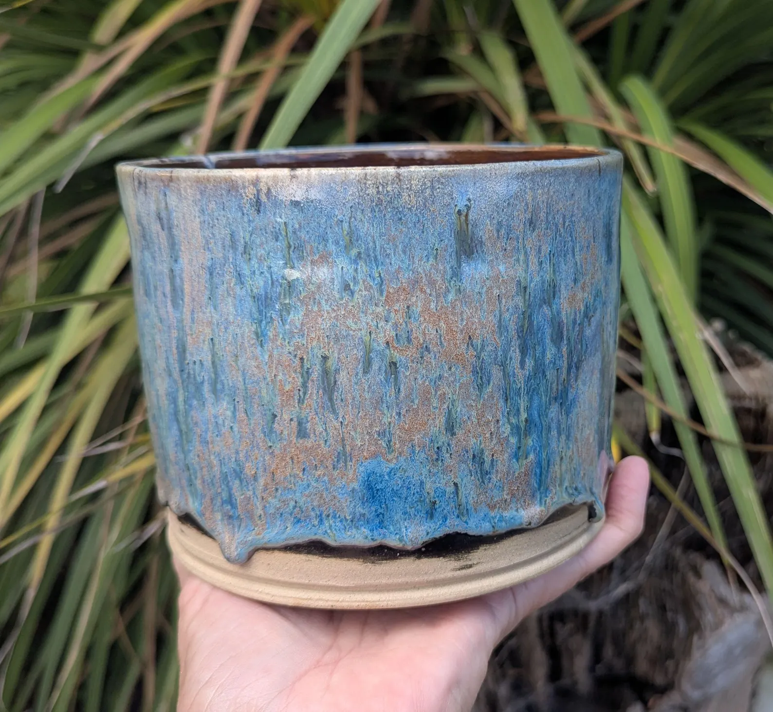 Blue and pink plant pot, blue ceramic plant pot, houseplant pot - Image 6