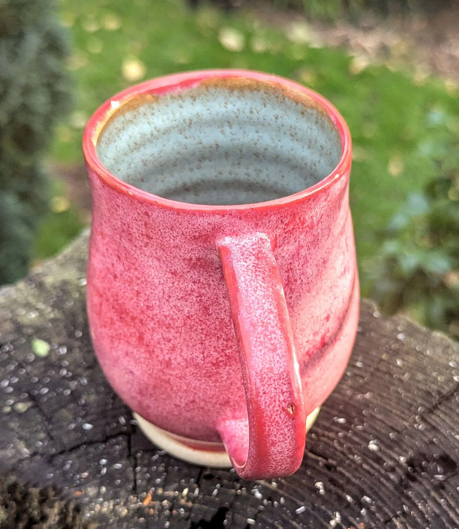 Handmade bright Pink Ceramic Mug: green Interior, 10 fl oz - Image 3