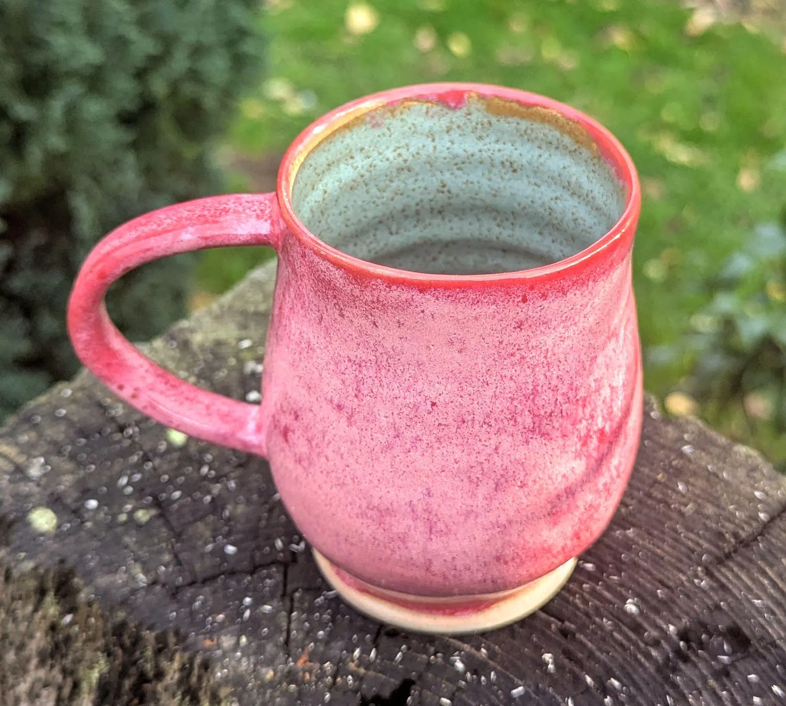 Handmade bright Pink Ceramic Mug: green Interior, 10 fl oz - Image 5