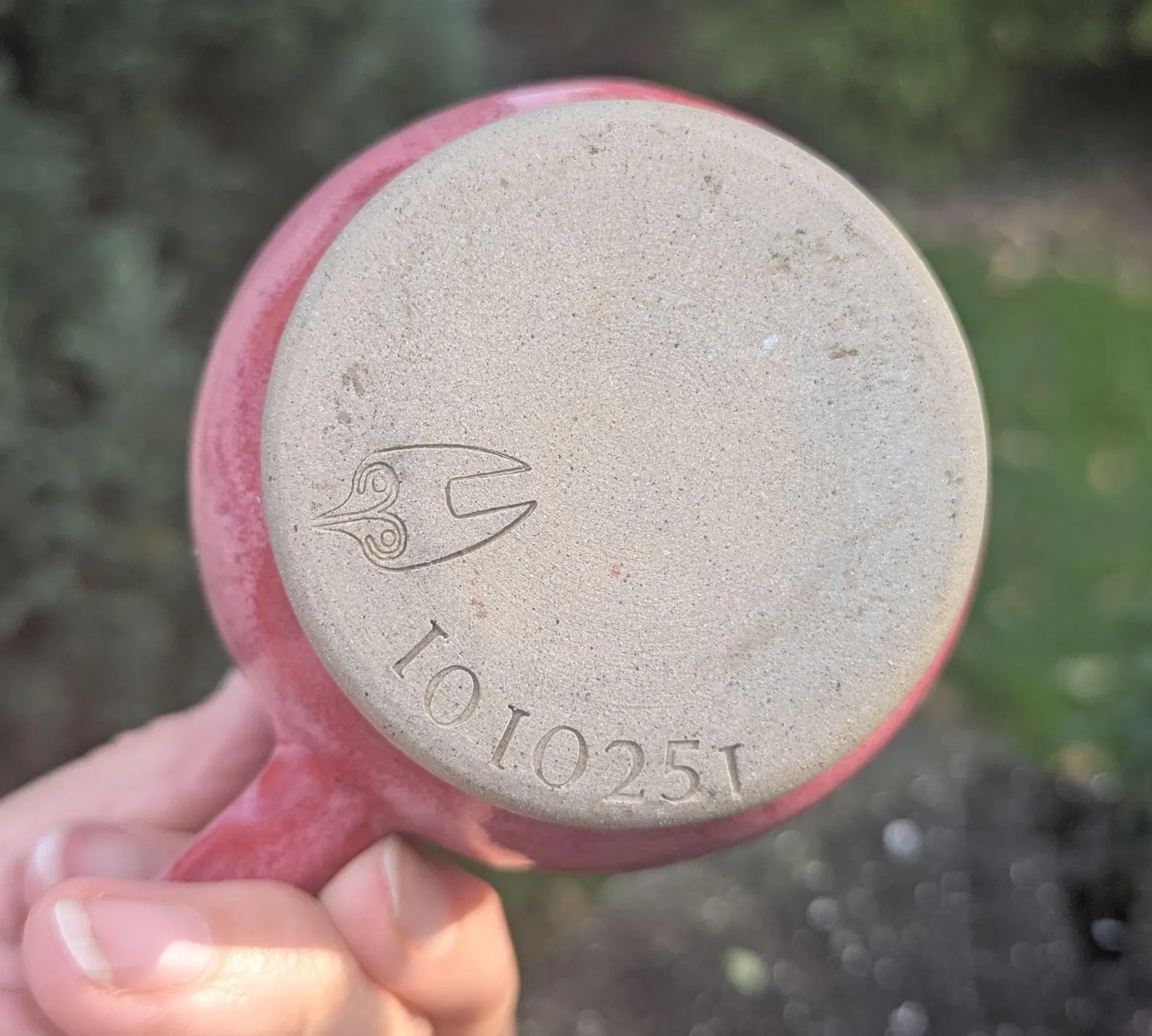 Handmade bright Pink Ceramic Mug: green Interior, 10 fl oz - Image 7